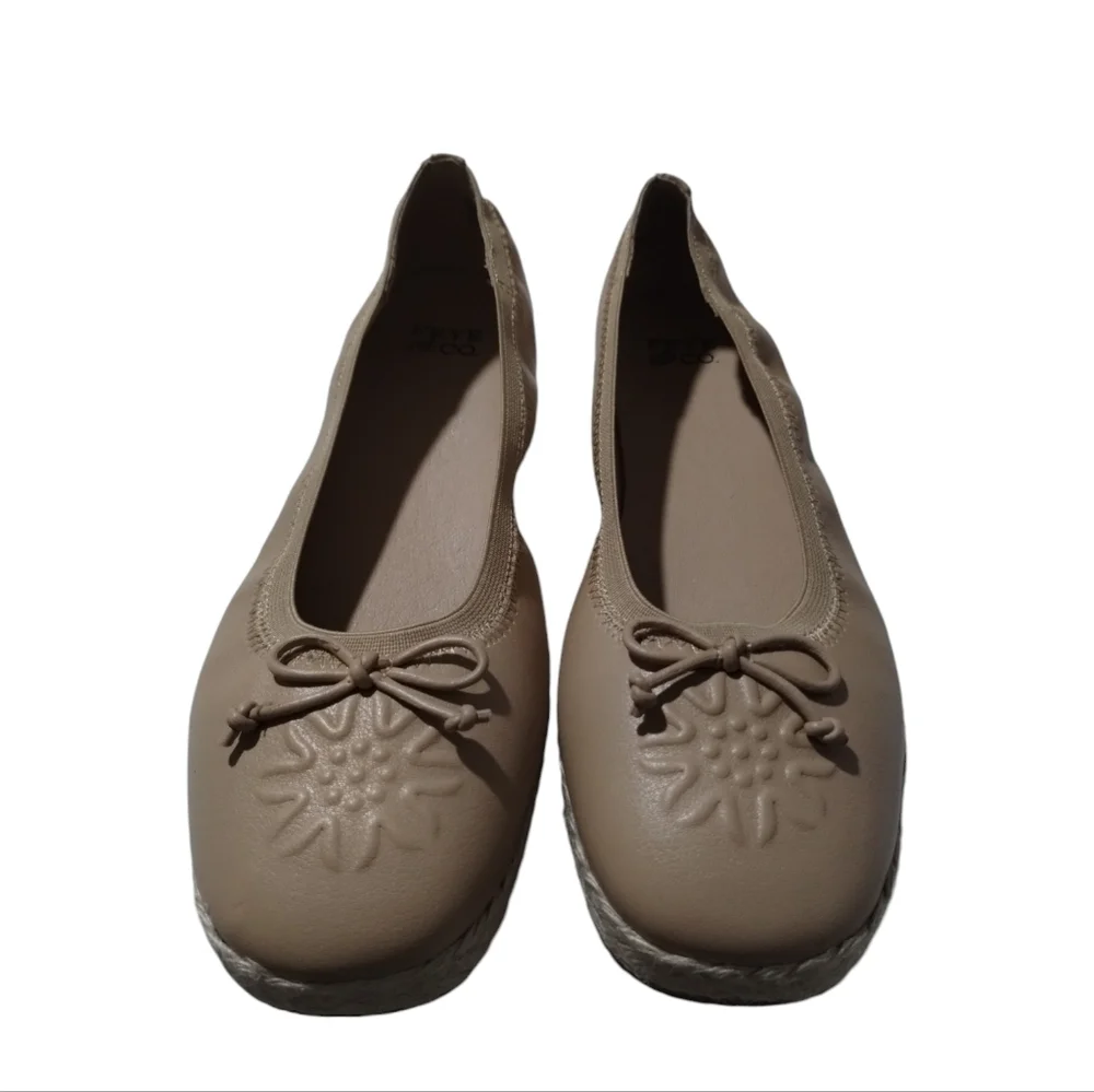 Frye and Co. Willow Ballet Flats Espadrilles Slip On Square Toe Women 7‎ Cottage